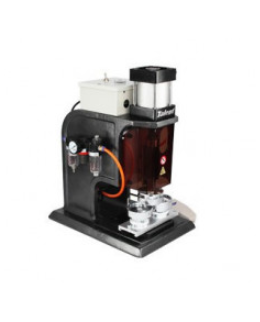 Presse à badge pneumatique + 3 matrices rondes